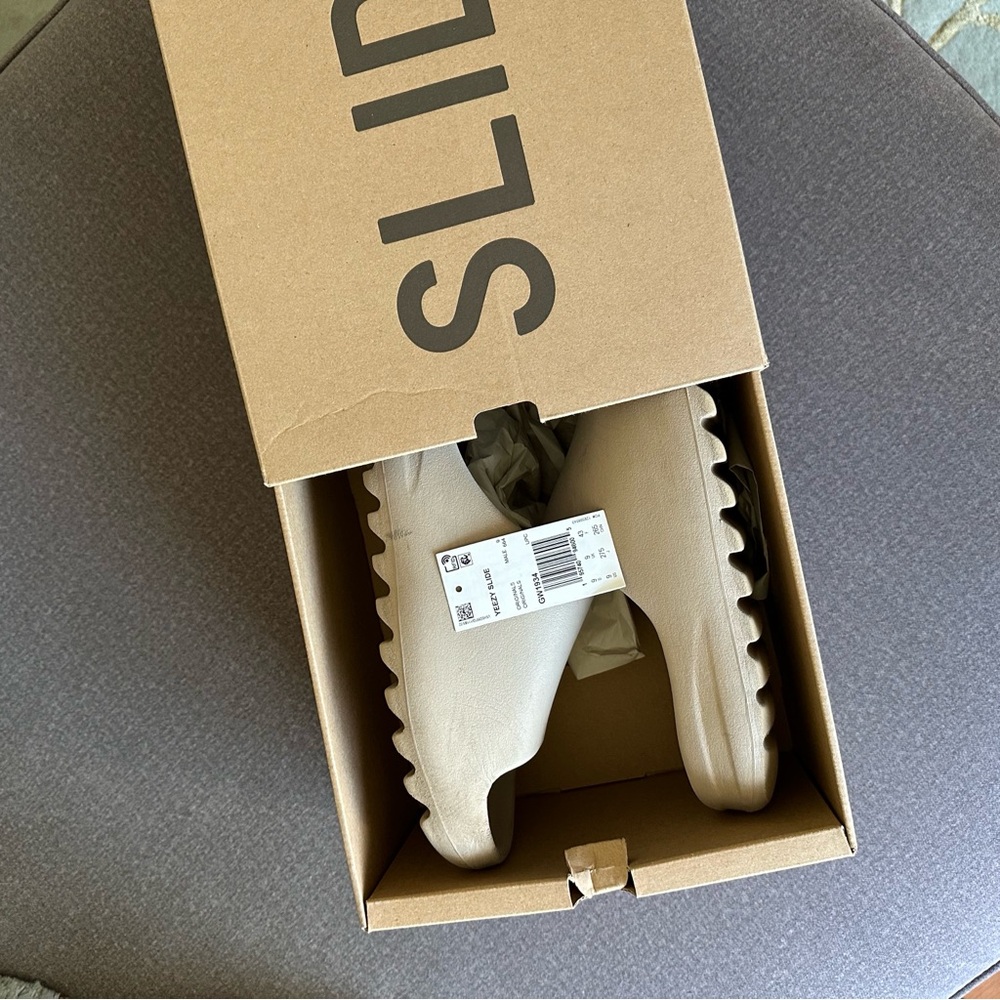 Adidas YEEZY Slide GW1934 Men’s US sz 9 PURE color